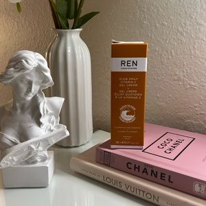 Ren Clean Skincare Glow Daily Vitamin C Gel Cream